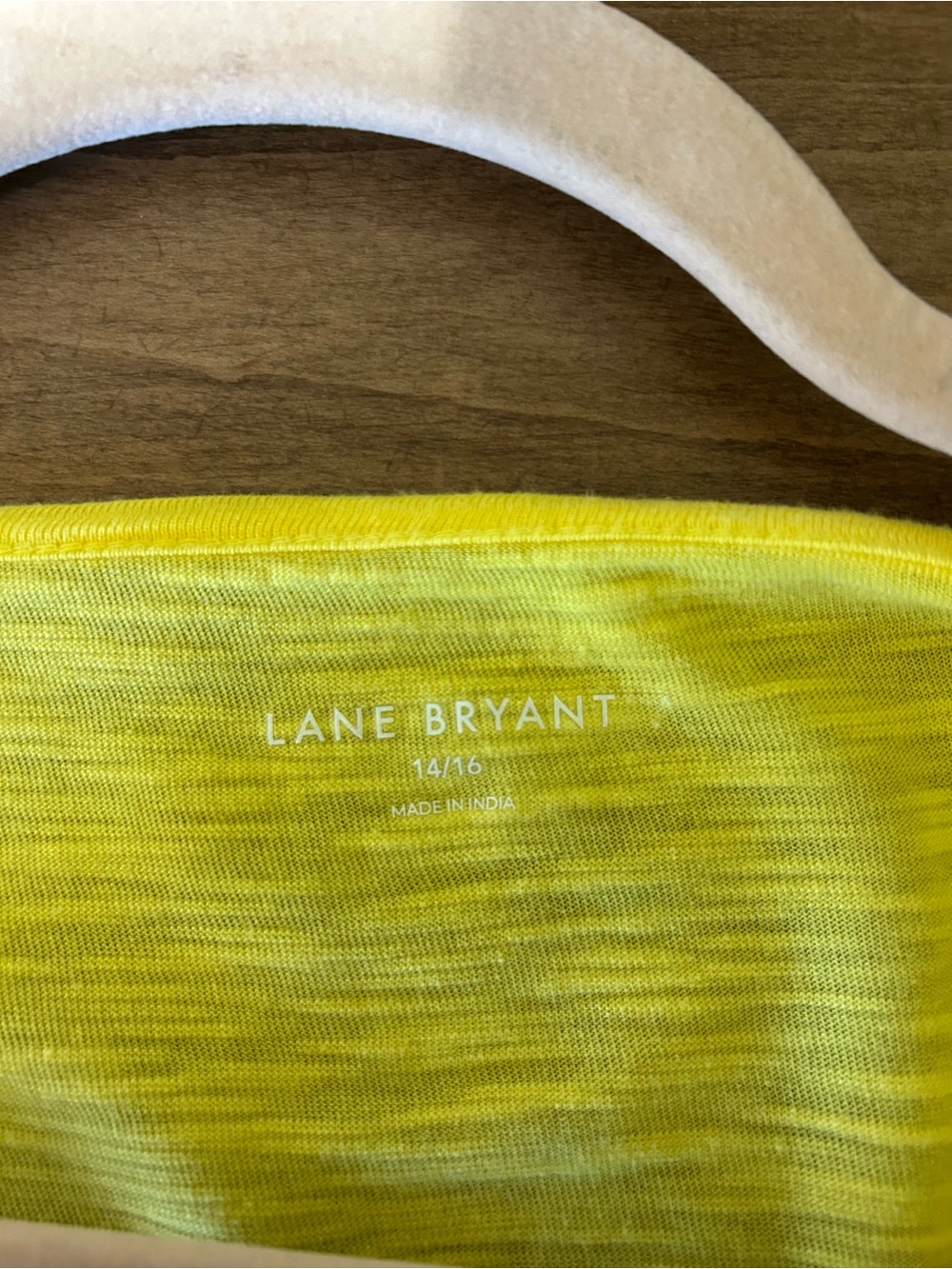 Lane Bryant Yellow V-Neck Short Sleeve Top - Picture 4 of 4